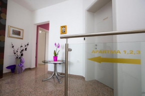 Гостиница Apartma Grže, Постойна